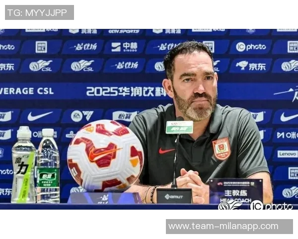 长春亚泰热烈庆祝苏亚雷斯先生生日快乐愿您在新的一岁里更加辉煌