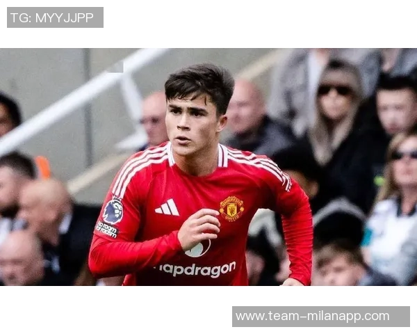 曼联冬季转会窗口将迅速完成齐尔克泽等多笔交易科利尔继续外租计划